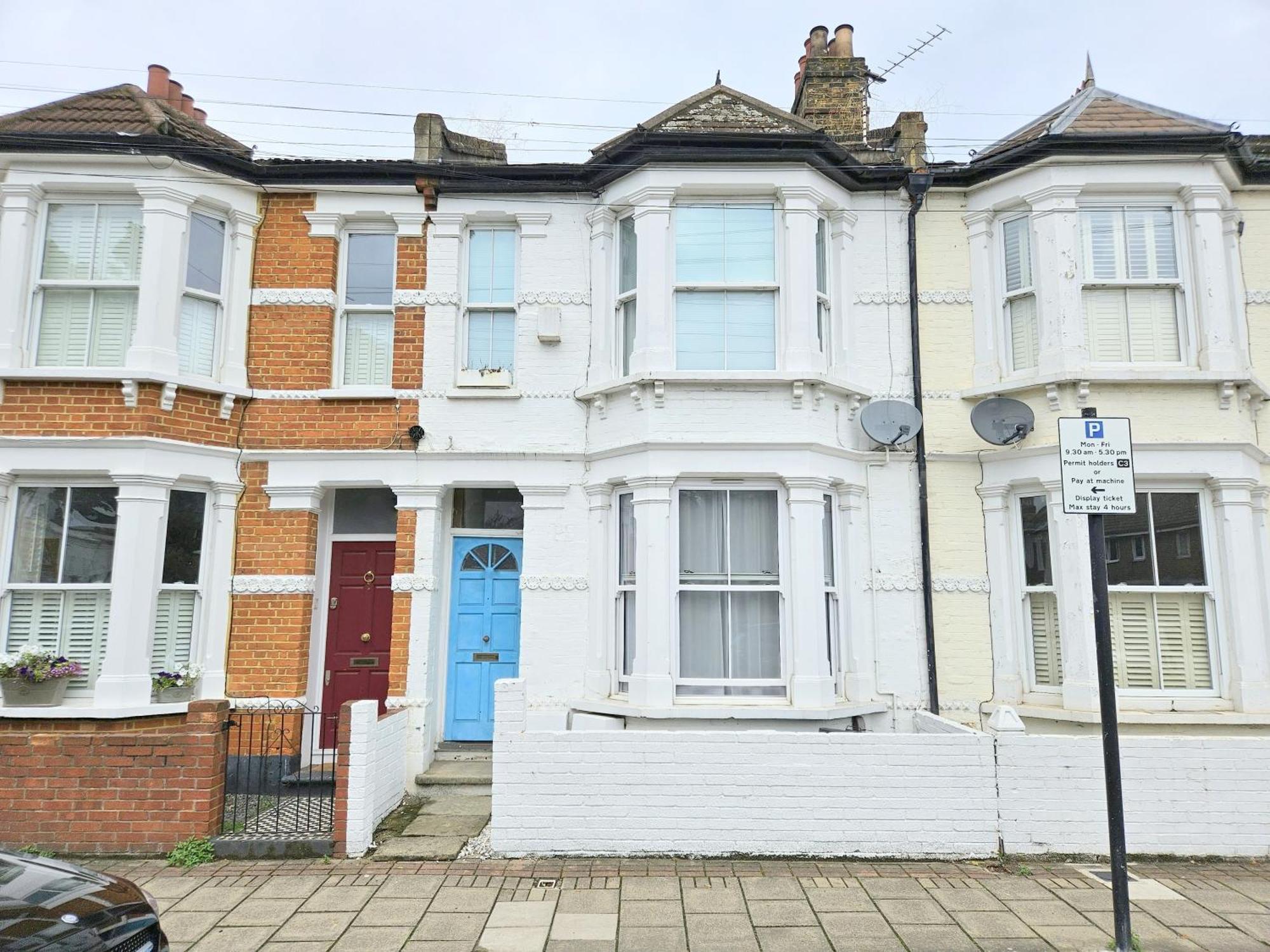 Two Bedroom Flat With Private Patio In Battersea ロンドン エクステリア 写真